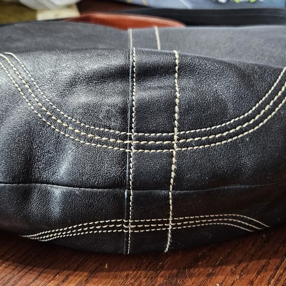 Coach Black Leather Shoulder Bag - Picture 8 of 8